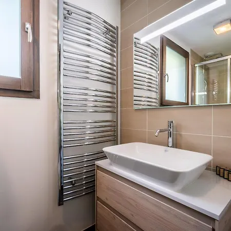 Jatoba - By Emerald Chamonix