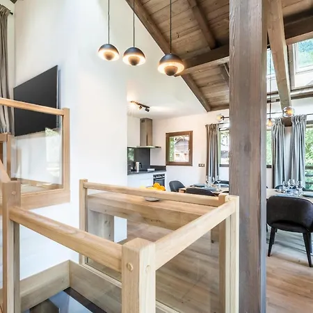 Jatoba - By Emerald Chamonix