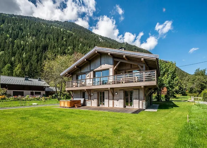 Jatoba - By Emerald Chalet