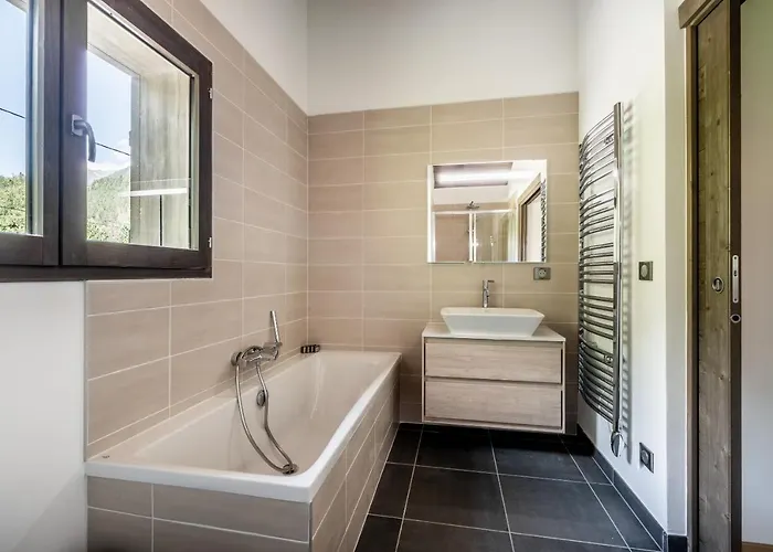 Jatoba - By Emerald Chalet