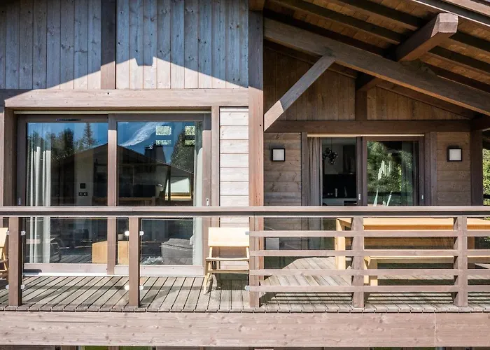 Jatoba - By Emerald Chalet